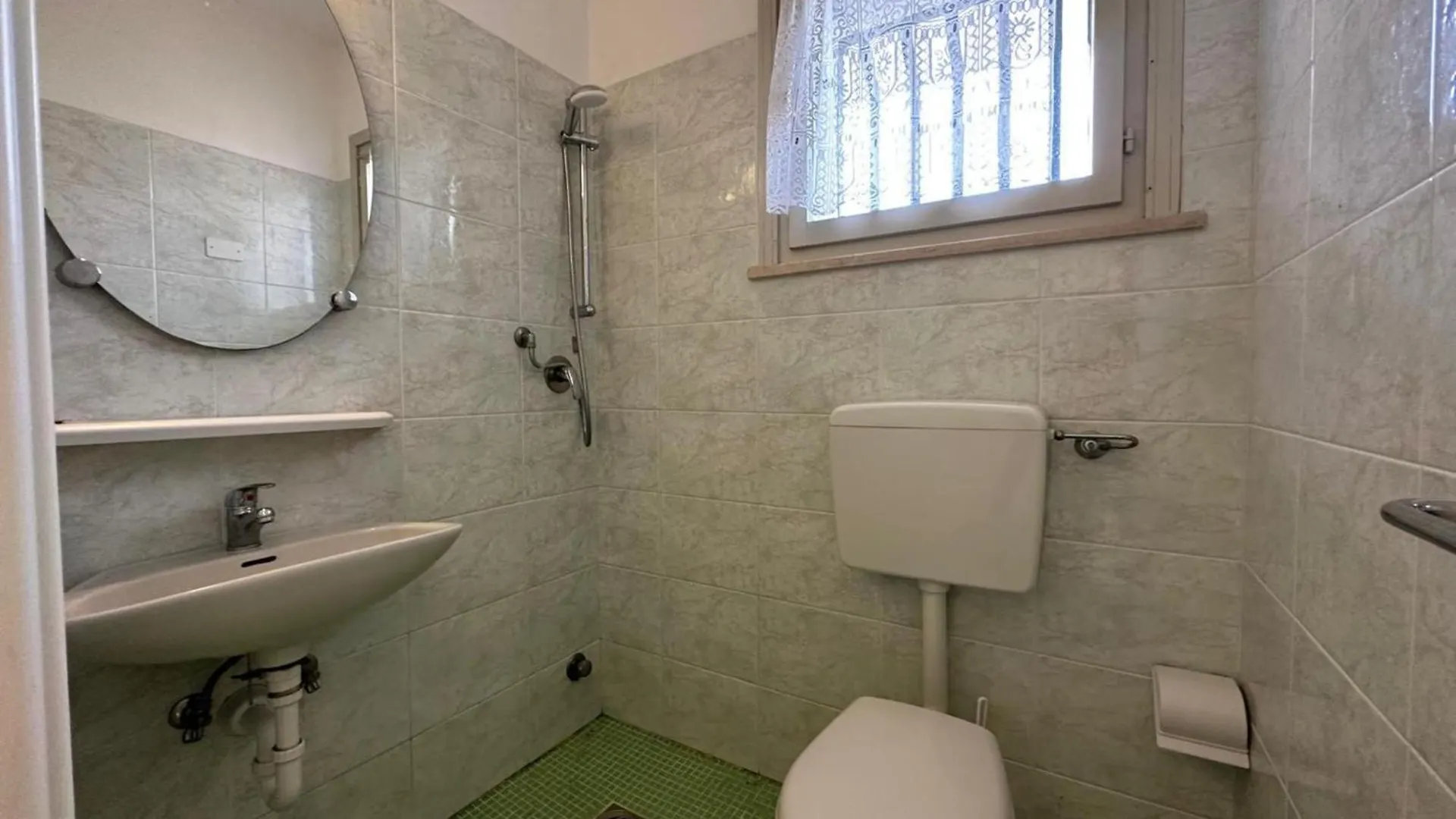 Renovated Villa With Garden And Pool Access Bibione